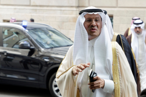 油價激漲 因OPEC+會後沙烏地阿拉伯宣布減產100萬桶油