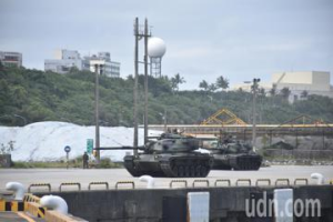 民安9號演習各單位上場 模擬花蓮港遭攻擊出動坦克及裝甲車