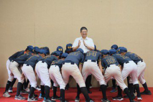 關西國小奪全國少年軟式棒球錦標賽冠軍 竹縣長楊文科今表揚