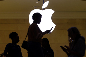 瑞銀調降蘋果投資評級 憂iPhone銷售和服務營收放緩