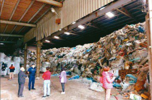 南彰廠房 45天遭倒近2千噸廢棄物