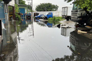 新北新莊雷雨驟降21.5毫米 瓊林南路水淹12.5公分