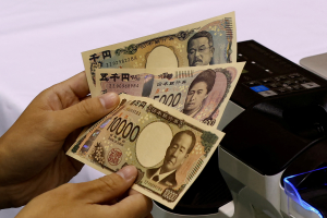 日圓兌美元貶破145！11月來首見 逼近當局去年幹預水準