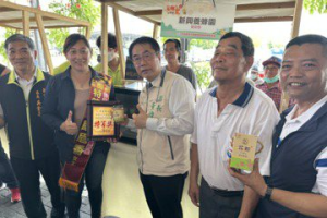 台南國產龍眼蜂蜜評鑑頒獎35人 黃偉哲：好喫的蜂蜜都在台南