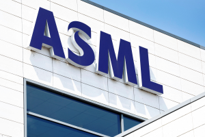ASML上季訂單額大增20%超預期 DUV設備供不應求