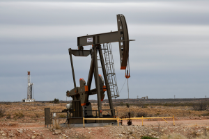 高盛：油需求歷來最高 布蘭特油價年底會漲到86美元