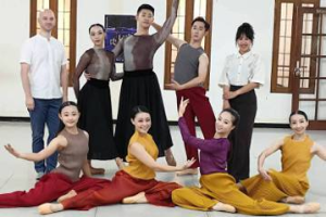 羅馬尼亞與台灣舞者編創當代芭蕾《地》 反思土地連結