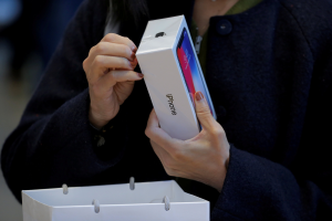 鴻海開始在印生產iPhone 15 盼今年中印出貨更接近同步