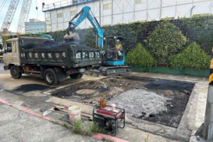 台北市南港天坑搶修完成 今中午12點全面通行