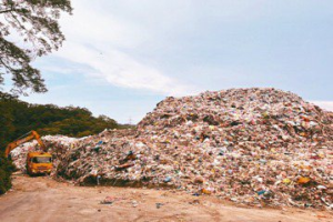 竹東、埔裏垃圾堆置 環境部估年底可獲緩解