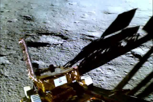印度「月船三號」月球探測車達成任務 設定為休眠模式