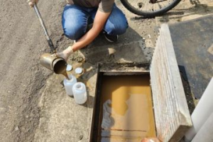 竹北豆子埔溪又染黃 環保局開罰要求3天內恢復溪水原狀