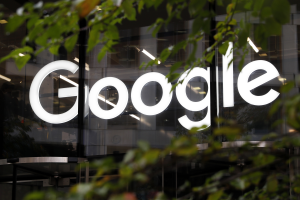 Google反托辣斯「世代訴訟」今開庭 牽動其他科技巨擘命運