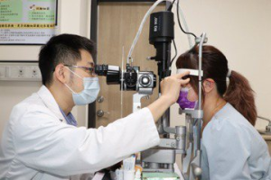 近視可能引發併發症 醫：預防和控制近視更形重要