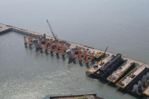 淡江大橋工程進度過半 200公尺主橋塔工程將成一大考驗