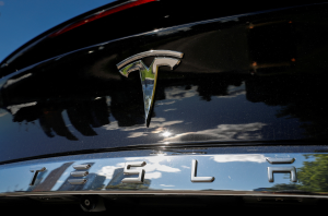 馬斯克憂高利率澆熄EV買氣 特斯拉放慢擴大產能步調
