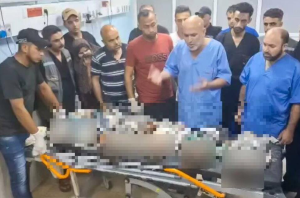 以色列狂轟！加薩醫師站屍堆中怒喊「誰殺了這些孩子？」