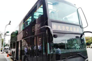 桃園公車司機荒波及乘客 議員籲採購低底盤雙層巴士
