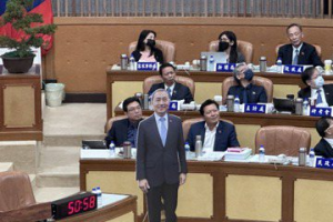 新北議會僵持2天「主因曝光」 劉和然認坐錯位置：這方面我不如市長