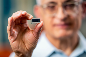 可完全捨棄矽？「這2物」將成未來最強晶片熱門材料 解決散熱問題
