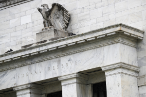 公布明年展望報告！大摩預測Fed「這時」開始降息 美股債看多
