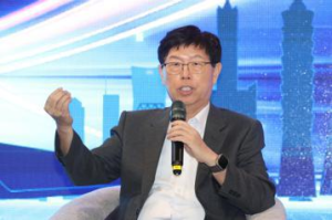 鴻海法說 董事長劉揚偉透露3大影響因子：貨幣政策、通膨、政經局勢