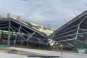 球場施工太陽能板屋頂折半坍塌 議員：全面盤查學校公安