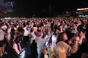 台南跨年晚會迎接400年 22萬人同場狂歡  五堅情獨秀1小時
