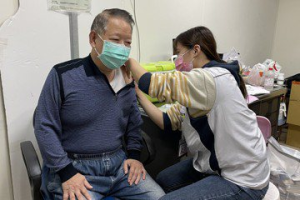 流感、新冠高峰 瑞芳衛所籲打疫苗提高保護力