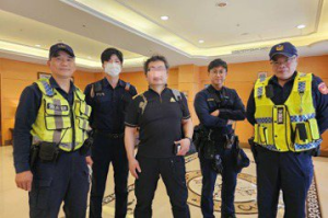 警察實習生英語協助日本遊客 稱讚府城友善旅遊環境
