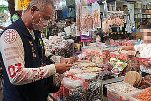 高市年節食品稽查出爐 日本草莓、香菇、小紅袍花椒粒農藥超標