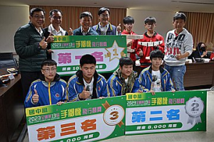 全國手擲機飛行賽台南包辦前3名 竹橋國中拿滿分