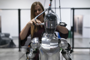 彭博：貝佐斯、輝達等企業投資 新創Figure AI研發人形機器人