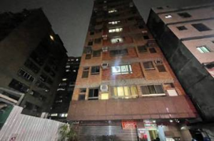 三重新建大樓開挖地下室引發「隔壁公寓傾斜」 近百名住戶急撤離