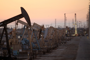 OPEC+延長減產 油價淡定