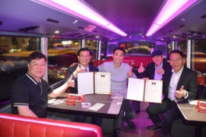 北市雙層餐車與香港水晶巴士合作  盼吸雙邊旅客