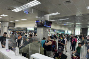 近千旅客滯留金門機場  加班機疏運奏效往台北還有空位
