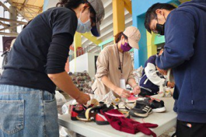 南市府送舊鞋衣服到非洲啟動  需志工幫赤貧地區居民與孩子