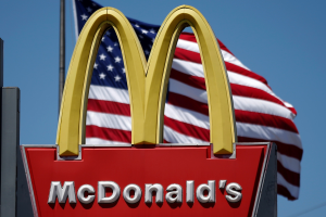 美國麥當勞擬推5美元超值套餐 搶抓精打細算消費者的心